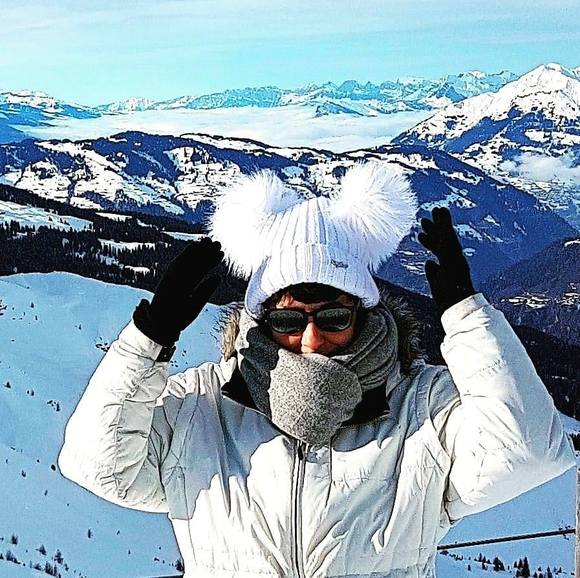 Meet your Posher, Julie - Picture 1 of 1